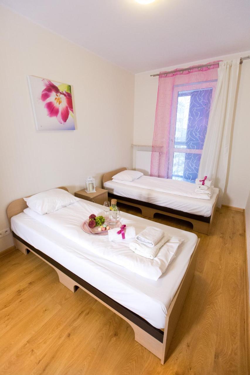 Pcd Aparthotel Wola Varsavia Esterno foto