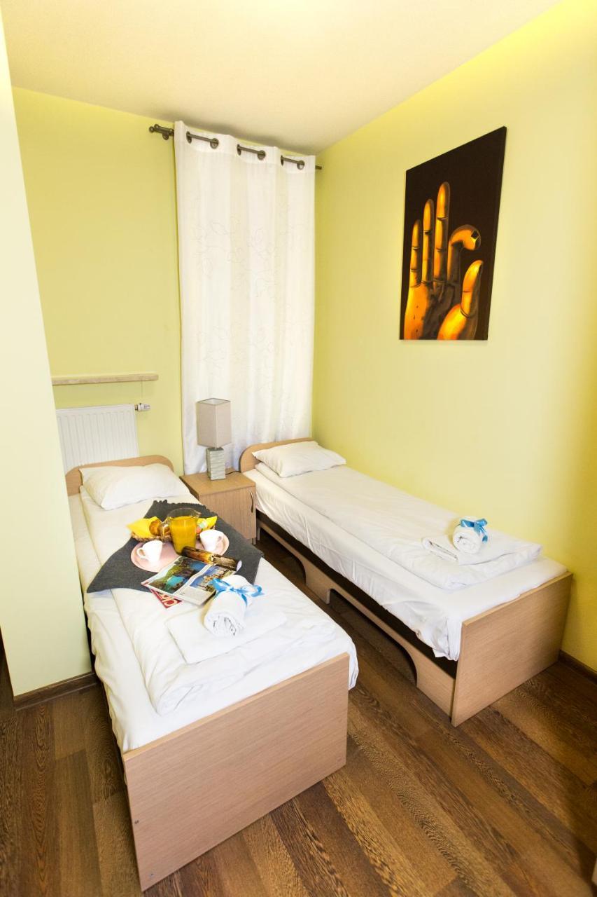 Pcd Aparthotel Wola Varsavia Esterno foto
