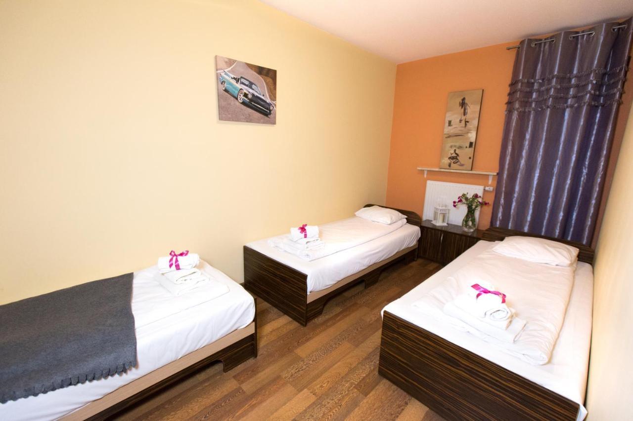 Pcd Aparthotel Wola Varsavia Esterno foto