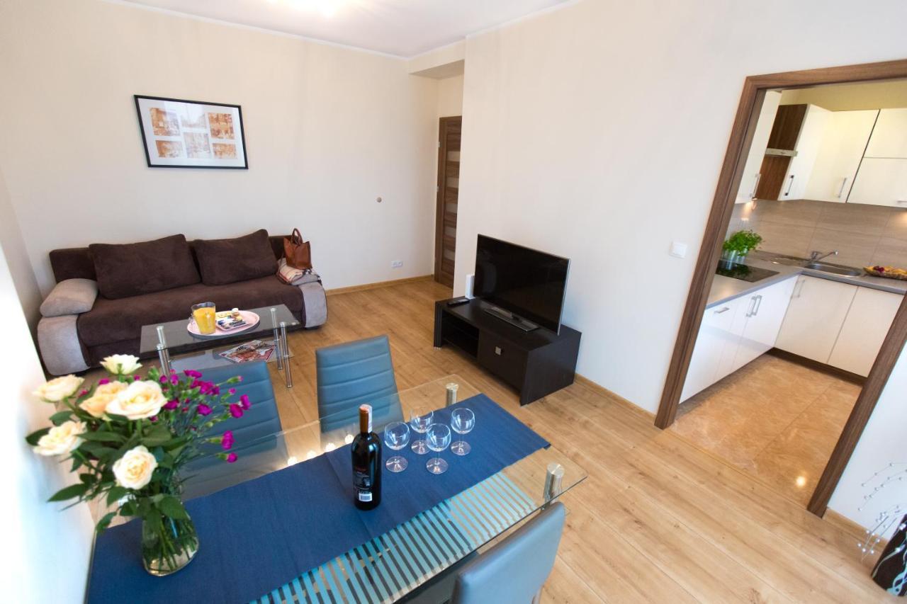 Pcd Aparthotel Wola Varsavia Esterno foto