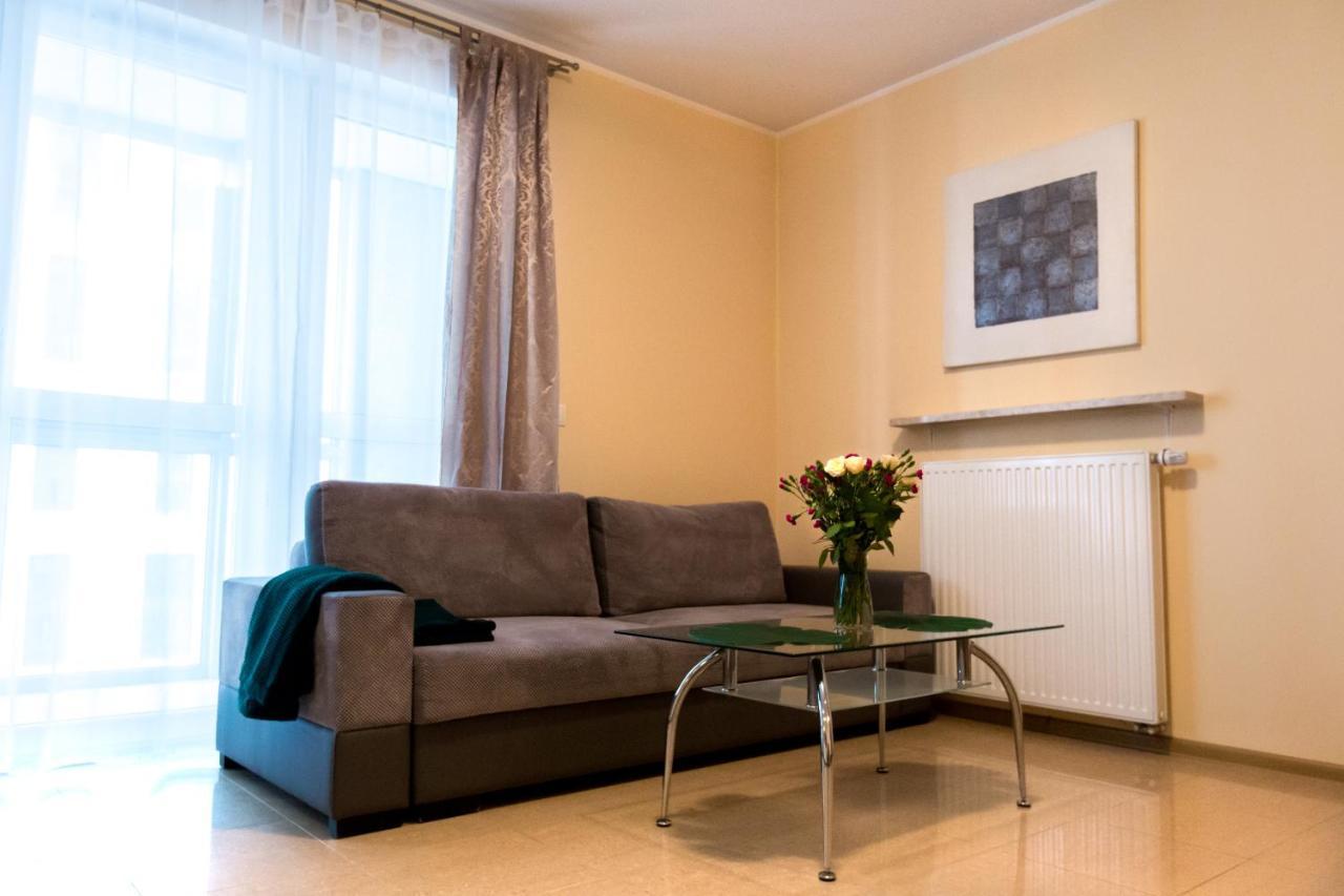 Pcd Aparthotel Wola Varsavia Esterno foto