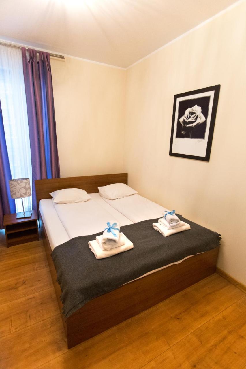 Pcd Aparthotel Wola Varsavia Esterno foto