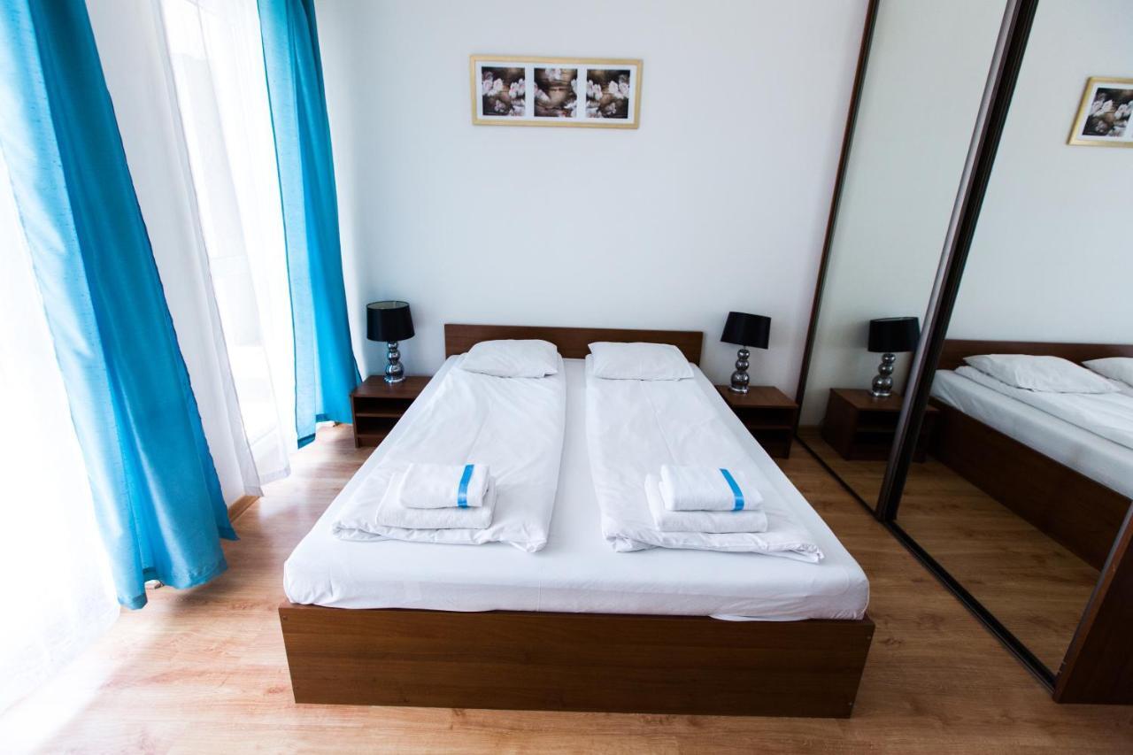 Pcd Aparthotel Wola Varsavia Esterno foto